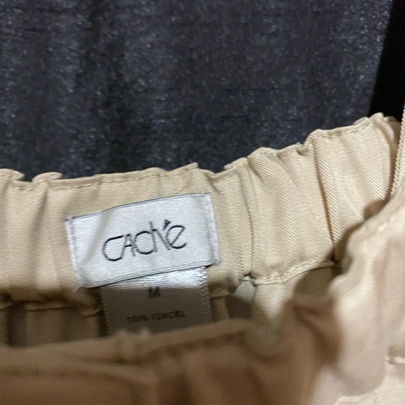 Cach’e beige romper - Picture 9 of 9